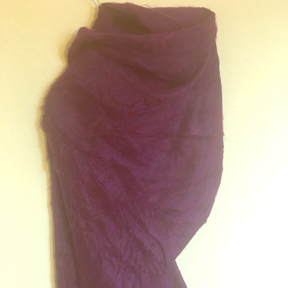 100% Alpaca Fur Wrap OS BRIGHT purple